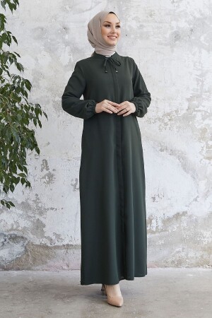 Abaya mit Spitzenkragen und versteckter Knopfleiste – Khaki - 1