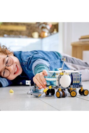 ® City Lunar Vehicle 60348 – Weltraumspielzeug-Bauset für Kinder ab 6 Jahren (275 Teile) S29507 - 10