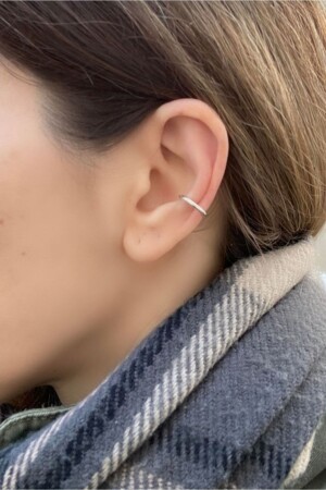 Düz Sade İnce Earcuff Deliksiz Kıkırdak Küpesi - 2