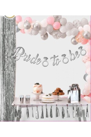 Graues Bachelorette-Party-Konzept-Banner mit silberfarbener „Bride To Be“-Kalligraphie mit Ringdetails - 1