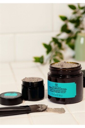 Himalayan Charcoal Purifying, Radiant Mask 75 ml - 6