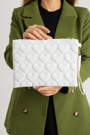 Kadın Beyaz Kalp Desenli Portföy Clutch Çanta 25x19 cm - 3