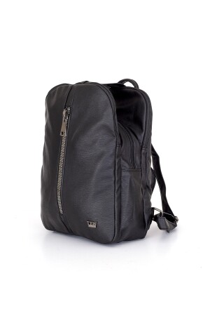 Schwarzer Damenrucksack aus weichem, gewaschenem Leder - 9