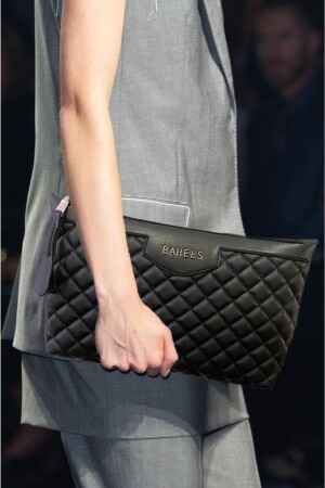 Schwarzes Damen-Portfolio und Clutch-Tasche im besonderen Design - 2