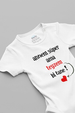 Spezielles Design: „Meine Mutter ist super, aber meine Tante ist nur ein Baby-Body mit Aufschrift „My Mom Is Super But My Tante Is Only One“, Weiß, Größe 5127 - 1