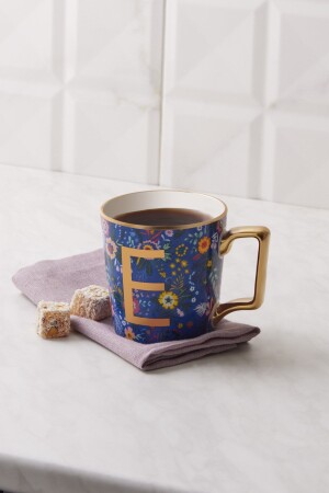 Tasse mit Blumen-E-Buchstaben, 350 ml, 153. 03. 06. 6918 - 1