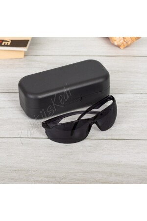 Windgeschützte Sportmodell-Sonnenbrille Schwarz 7480000714249 - 2